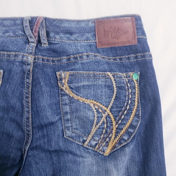 Ariya Jeans Bell Bottom Flare Low Waisted Y2K Jeans - Picture 4 of 14